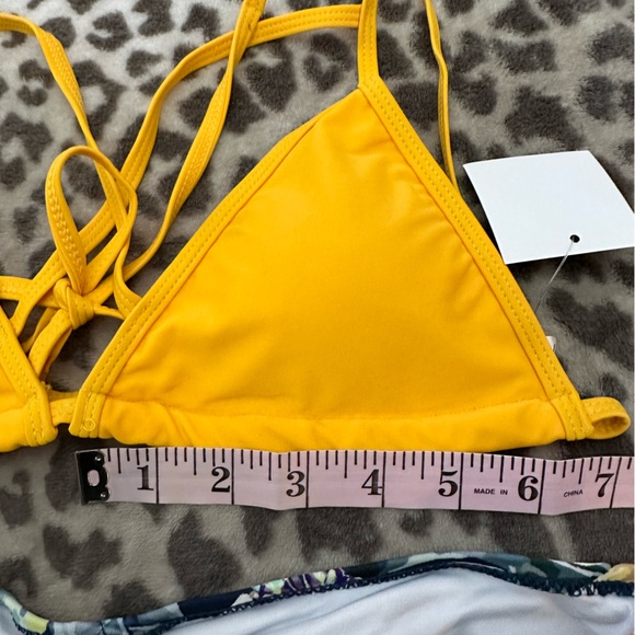 October Love Strappy Cheeky Bikini in Golden Yellow Floral Size Medium - Picture 14 of 16